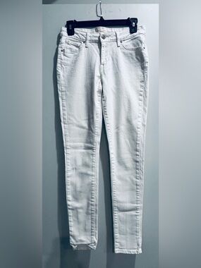 Levi's White Skinny Jeans - 711 Sleek Stretch Fit